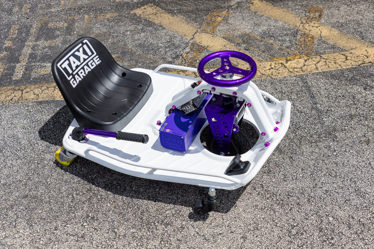 Taxi Garage Stage 4 "White/Purple" Crazy Cart