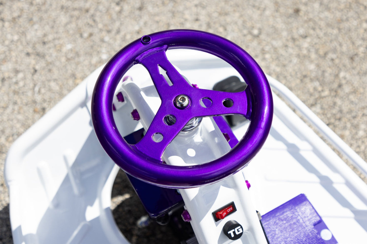 Taxi Garage Stage 4 "White/Purple" Crazy Cart